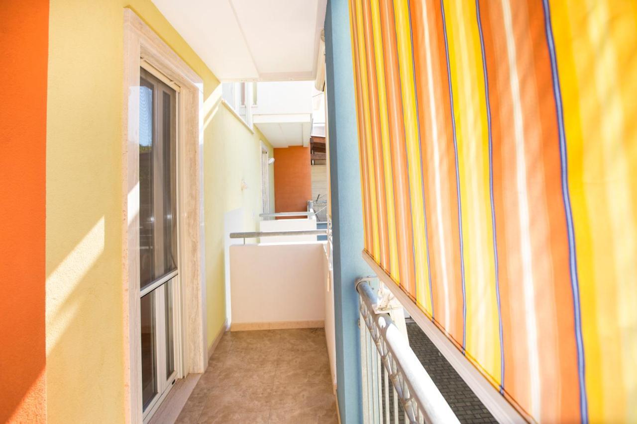 Apartamento La Finestra Blu Marina di Ginosa Exterior foto
