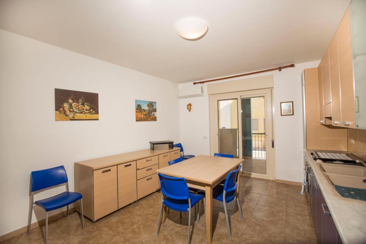 Apartamento La Finestra Blu Marina di Ginosa Exterior foto